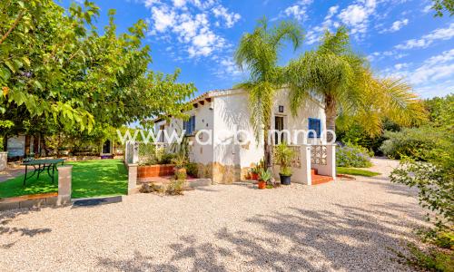En venta  Casa de campo de 2 dormitorios en Pego