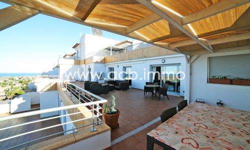 A vendre Appartement de standing avec grande terrasse et superbe vue sur mer