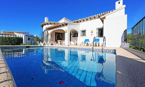 For sale Charming single-storey villa with 3 bedrooms and private pool