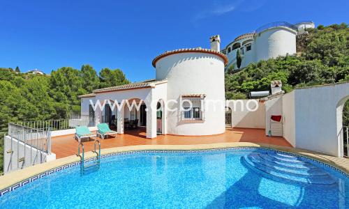 A vendre Villa de 3 chambres avec piscine et garage à Monte Pego