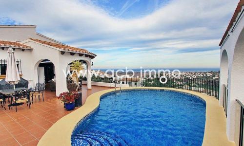 For sale Property with seaview in Denia - Monte Pego