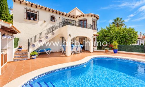 A vendre Villa de 3 chambres avec vue mer
